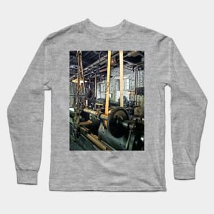 Building Trades - Large Lathe in Machine Shop Long Sleeve T-Shirt